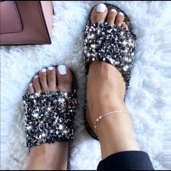 Embellished Slides-Black 🤩🤩 - Picture 2 of 3
